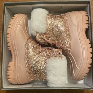 Snow boots girls size 3